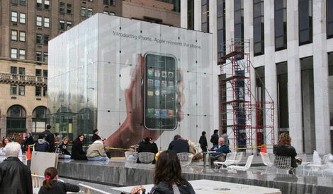 Apple iPhone ad