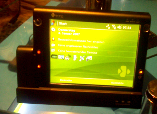 HTC Advantage docking station spotted at MEDC in Germany