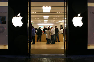 Apple Store refusing to service unlocked and third-party app iPhones