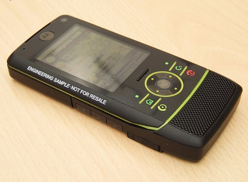 motorola-rizr-z8-1.jpg