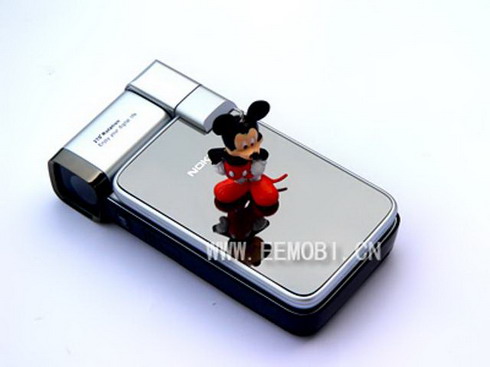 Fake Nokia N93i - pic 5