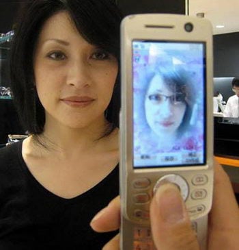 Mobile Fitting technology lets people virtually try on glasses