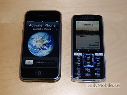 Sony Ericsson K850i vs Apple iPhone - pic 1