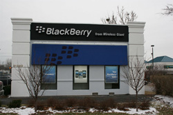 RIM opens first flagship BlackBerry store in Farmington Hills Michigan