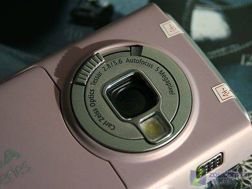Pink Nokia N95 does Pink with style