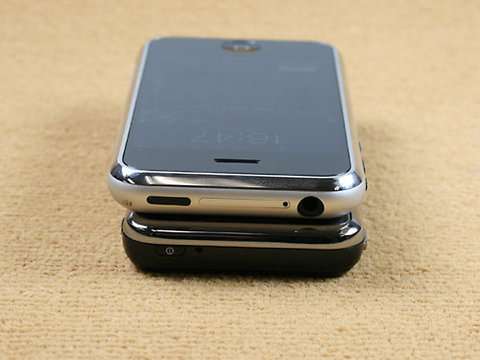 Samsung i900 Omnia vs Apple iPhone - pic 2