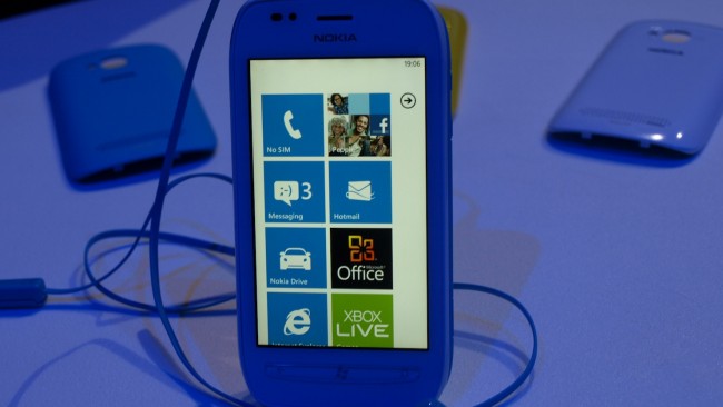 Nokia Lumia 710 hands-on