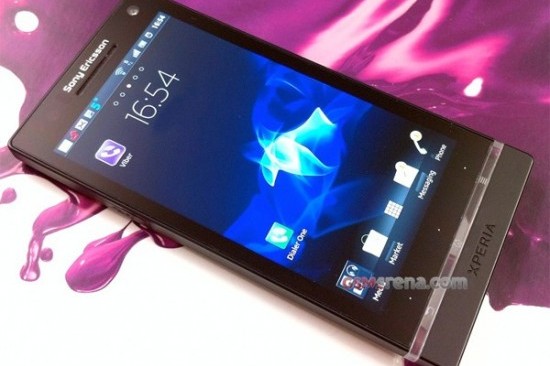 xperia-noomi-550x412 xperia-noomi-550x412