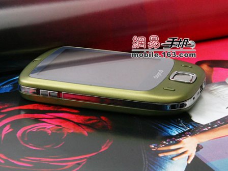 HTC Touch now in Wasabi Green to kick it up a notch!