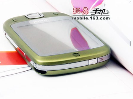 HTC Touch now in Wasabi Green to kick it up a notch!