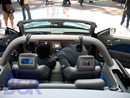 Nokia-branded Ford Mustang with Nokia N800 Internet Tablets and N95