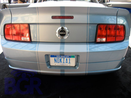 Nokia-branded Ford Mustang with Nokia N800 Internet Tablets and N95