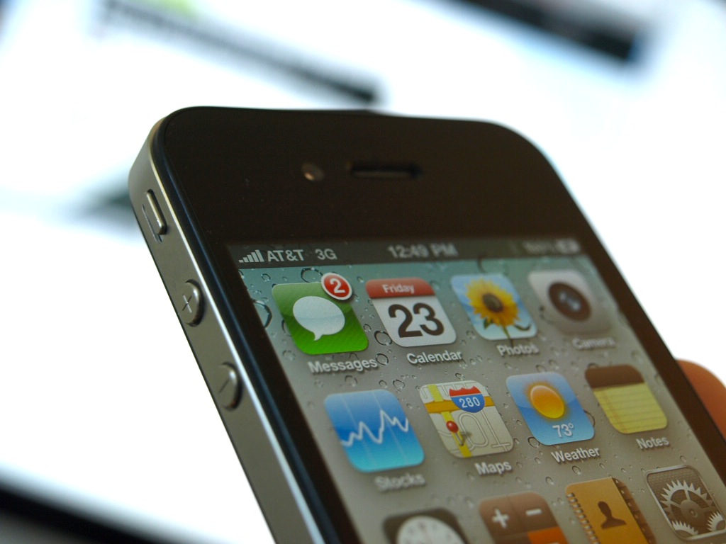 Image showing iPhone 4 AT&T signal bars