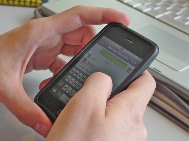 Mobile passwords could be Facebook next target