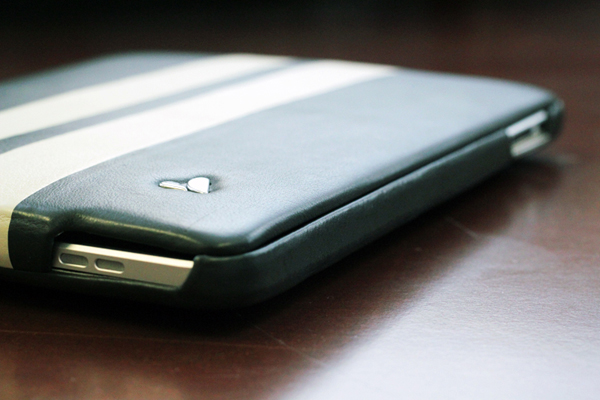 low-view-vaja-ivolution Vaja ivolution Top GT iPad Case