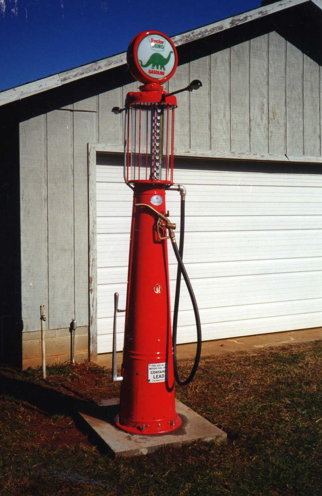 AT&T iPhone billing like a \'rigged gas pump,\' lawsuit says