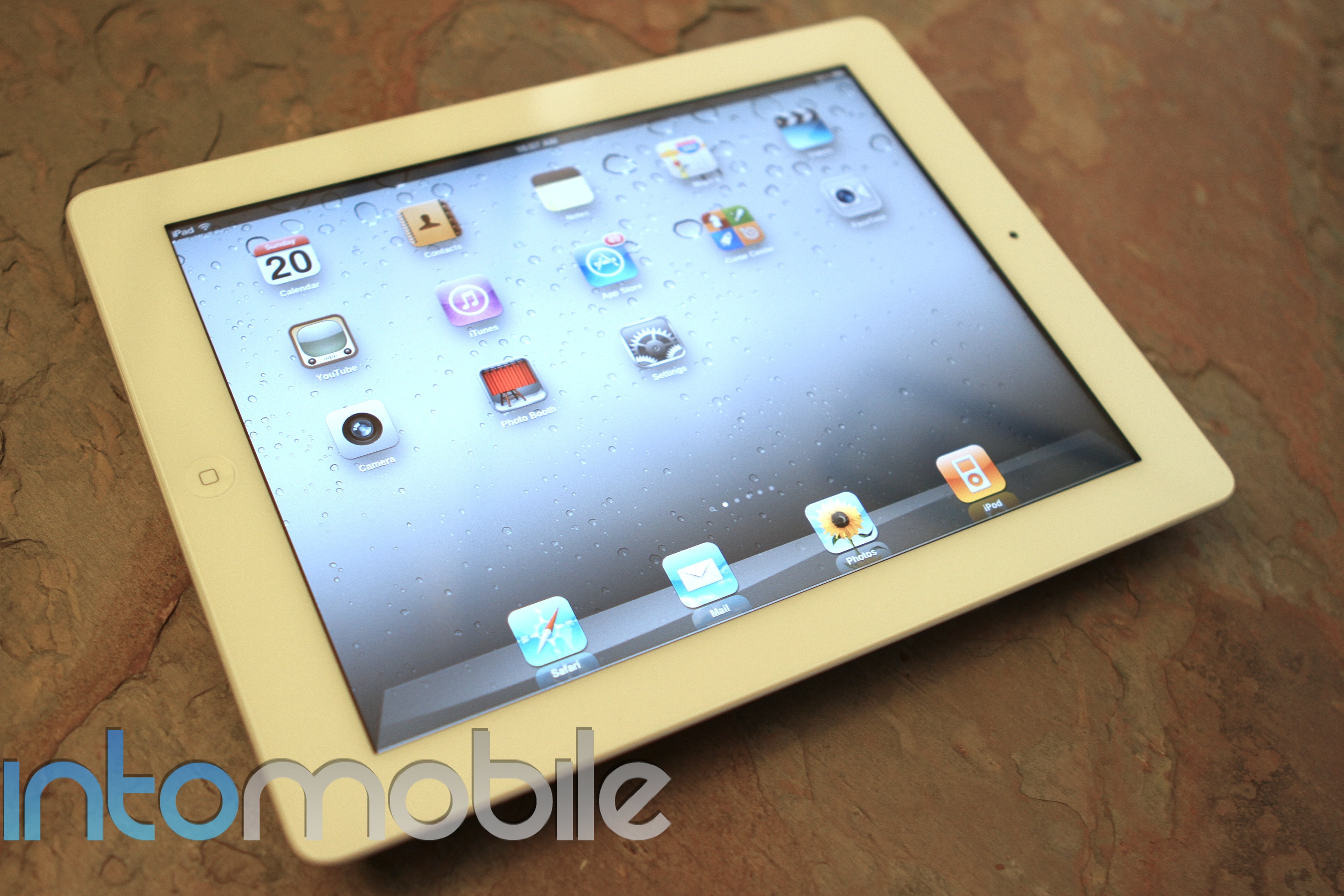 Apple iPad 2 demand outstrips supply