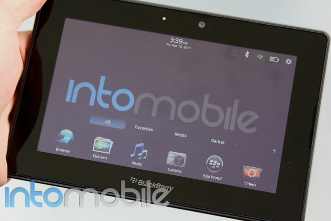 Best Buy sees strong BlackBerry PlayBook sales