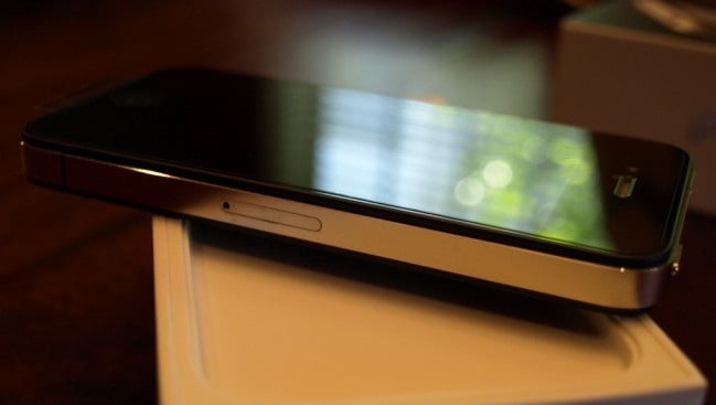 Apple releases iOS 4.3.5 with security fixes