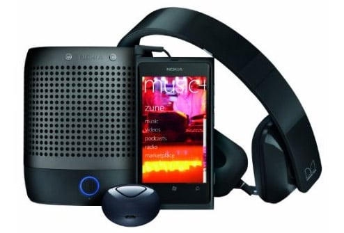 Nokia Lumia 800 Entertainment Bundle available on Amazon for whopping $899