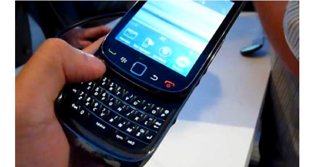 Canada: Bell's and Virgin's Blackberry Torch 9800 gets 6.0.0.706 update