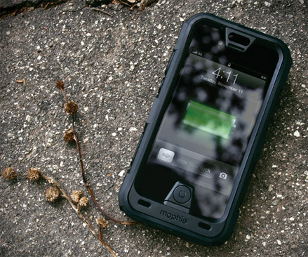 Rugged mophie juice pack PRO case delivers more than 150% extra battery life to the iPhone 4/4S