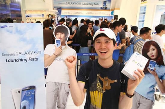South Korea: Samsung Galaxy S III breaks sales record on launch day