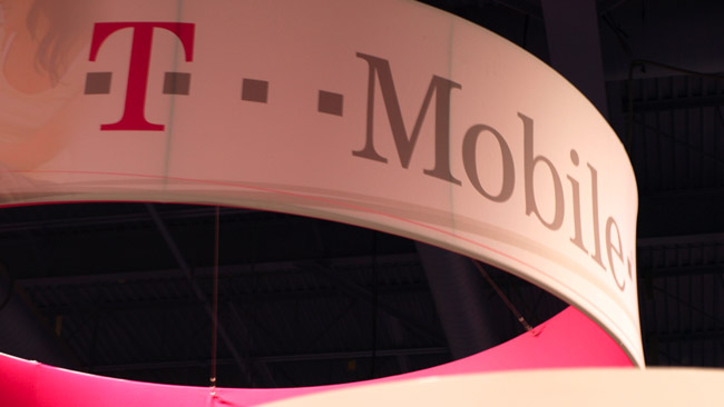 T-Mobile holiday line-up unveiled: Nexus 4, Lumia 810, HTC 8X and more