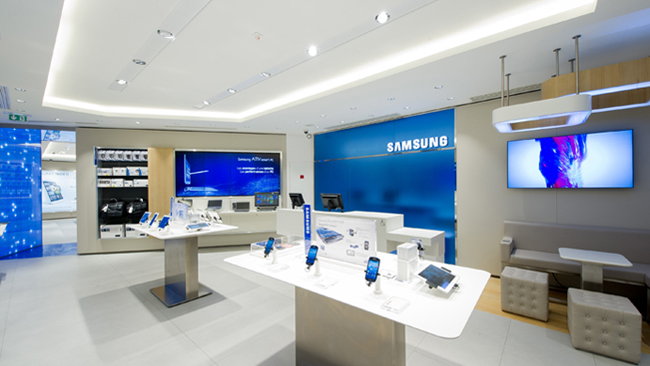 Samsung Mobile Store opens in Paris