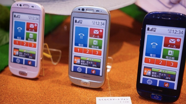 Fujitsu bringing its senior-friendly Android phone to the US and Europe