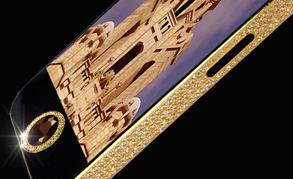 This handmade iPhone 5 with gold and diamonds could be yours for $15.3 million