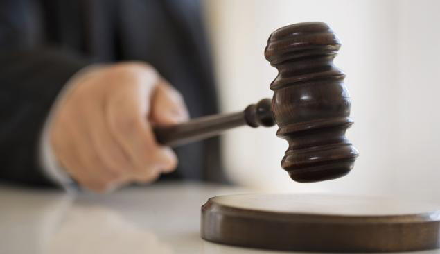 A US judge fines himself after his phone rang during trial