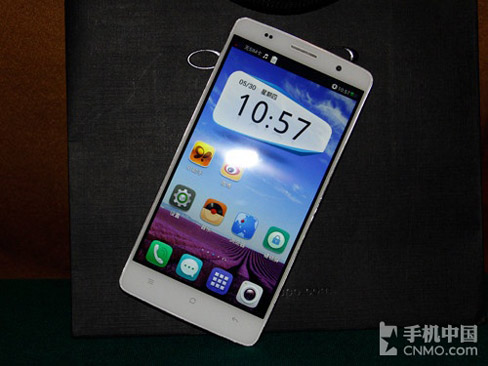 Oppo Ulike 2S rocks a 5.5-inch 720p HD screen, 5MP front camera