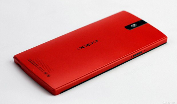 Oppo Find 5 in red caught by a Chinese website