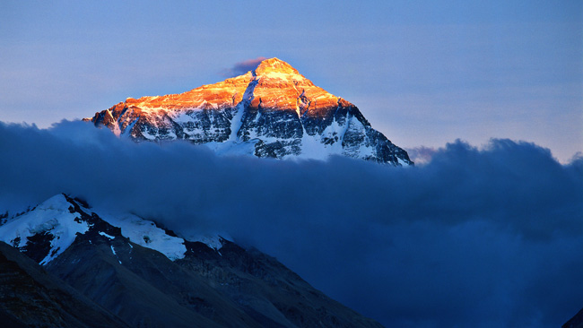 China Mobile launches LTE on Mount Everest