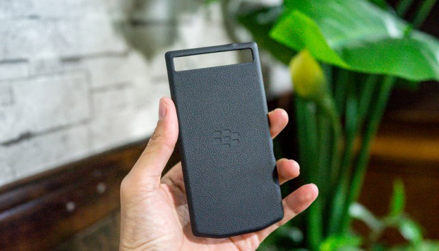 BlackBerry working on a Porsche Design Z10 smartphone?