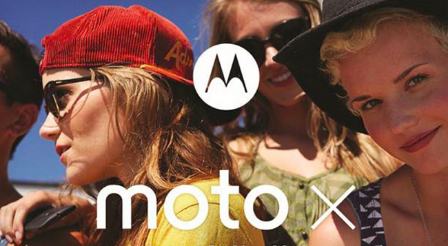 Motorola shipping 100,000 Moto X phones out of its Dallas factory each week