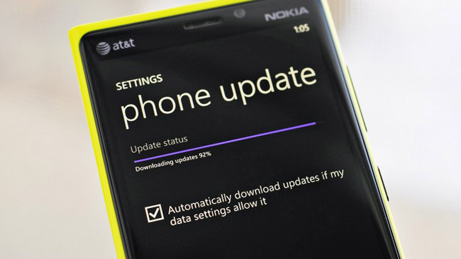 AT&T's Nokia Lumia 920 and 820 getting Lumia Black update as we speak