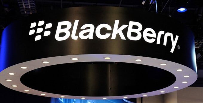 BlackBerry should team-up with HP to counter Apple/IBM