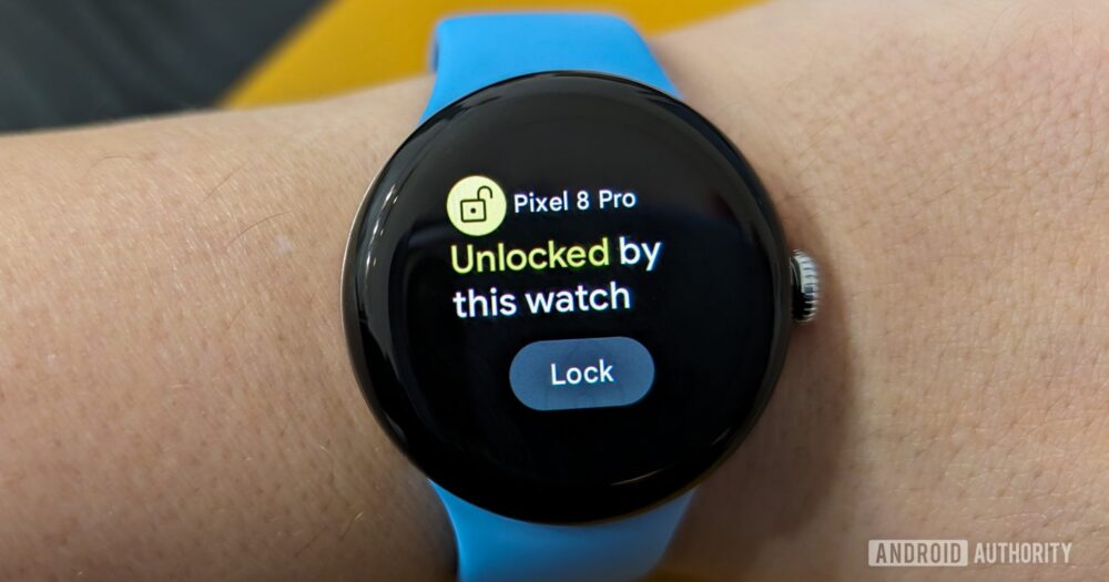 Google, Pixel telefonunuzun Pixel Watch'ınızın kilidini açmasını sağlayan bir özellik geliştiriyor
